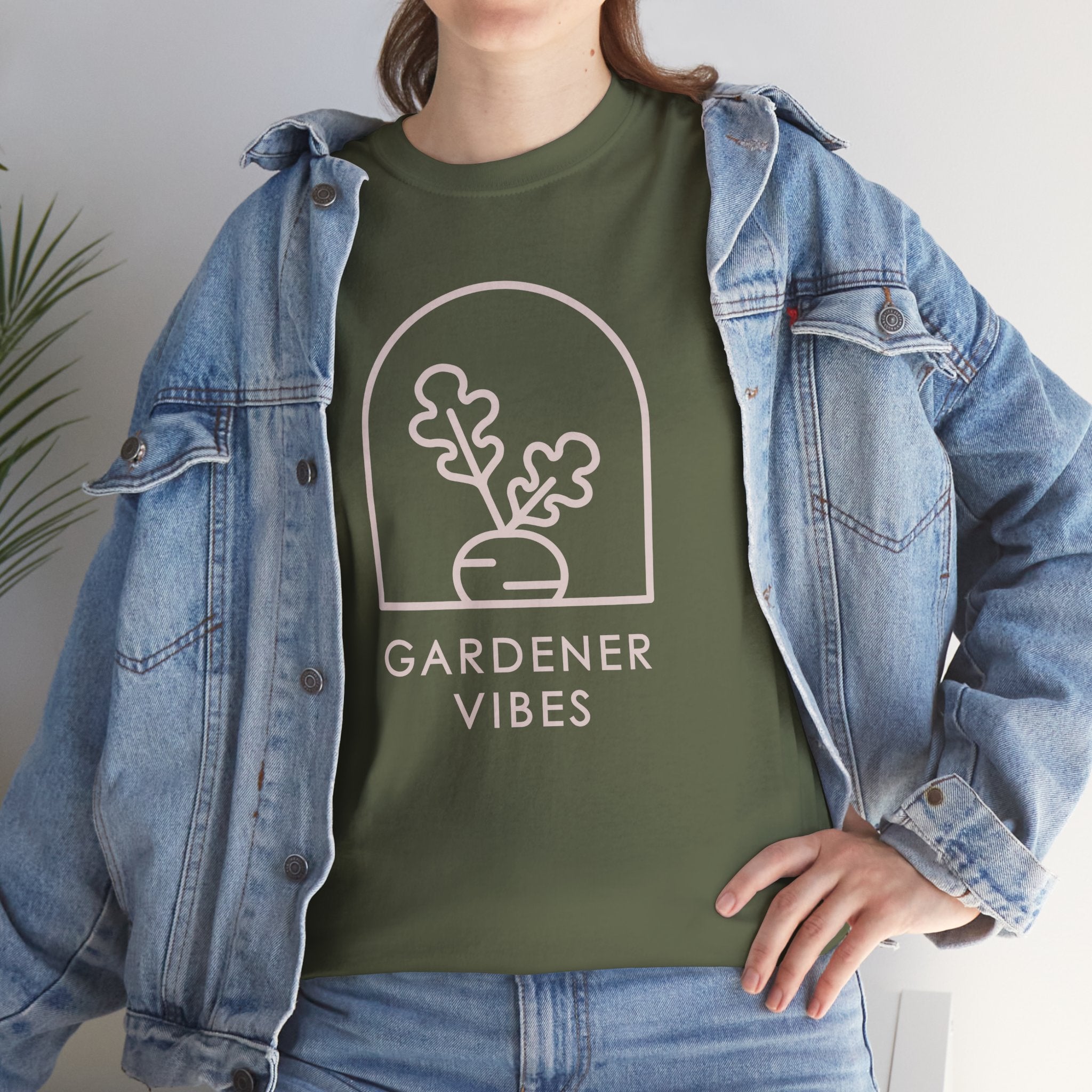 AUS - Gardener Vibes Logo T-shirt